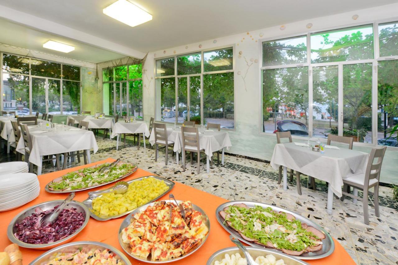 צ'סנטיקו Hotel Flora Capri מראה חיצוני תמונה